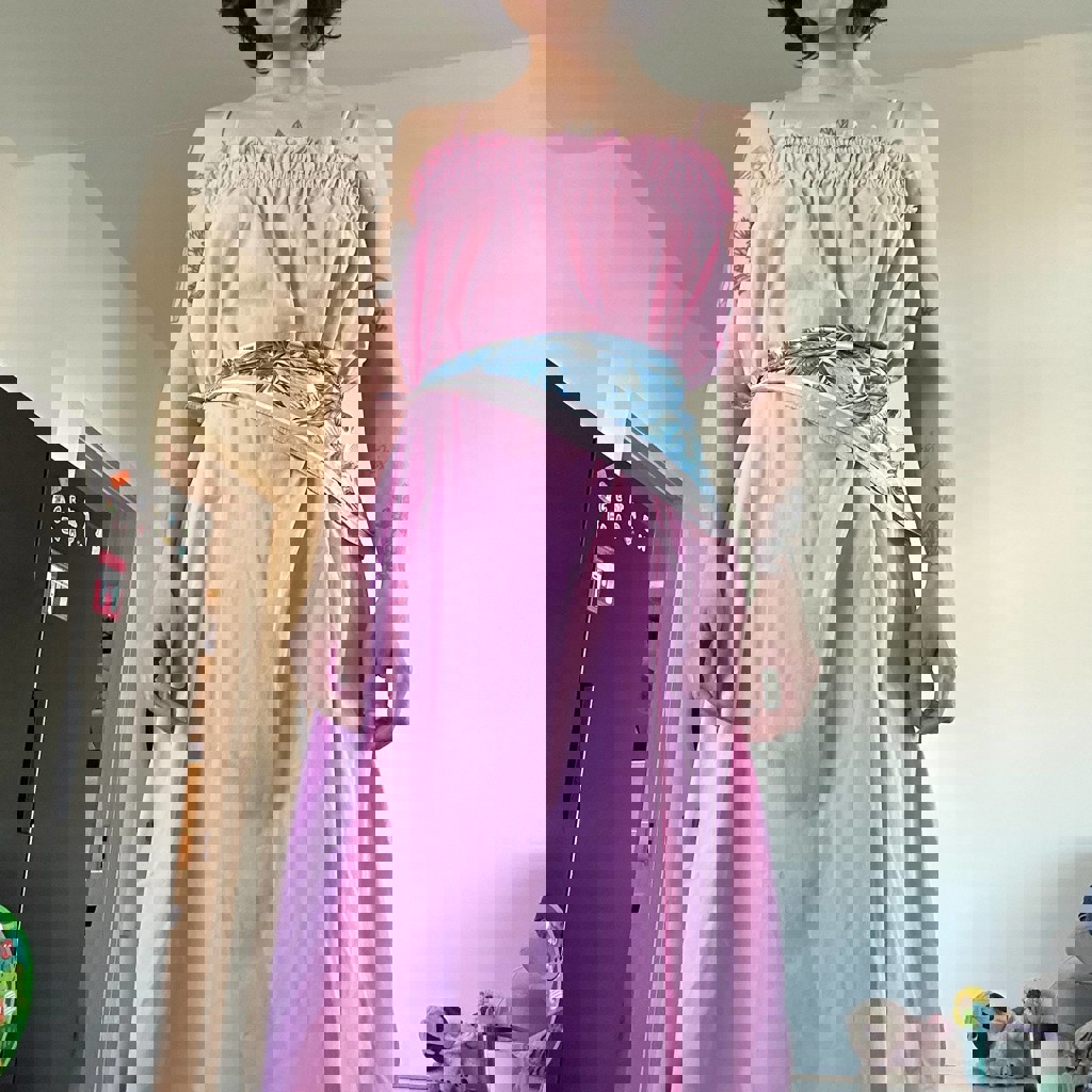 Платье розовое