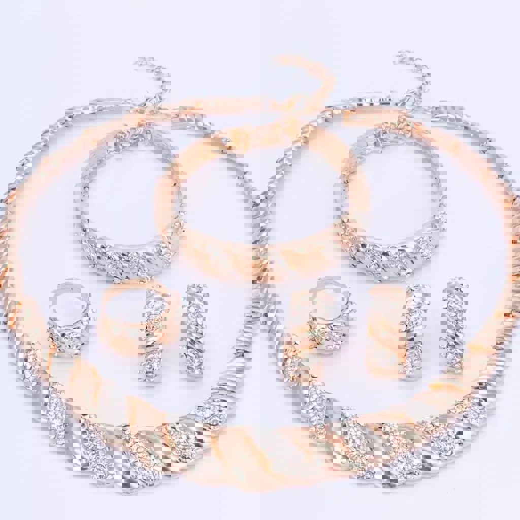 Накладные волосы