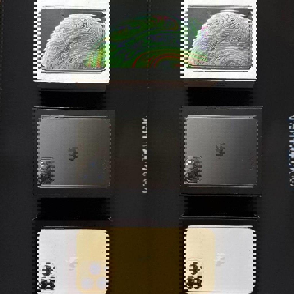 Коробки от айфонов