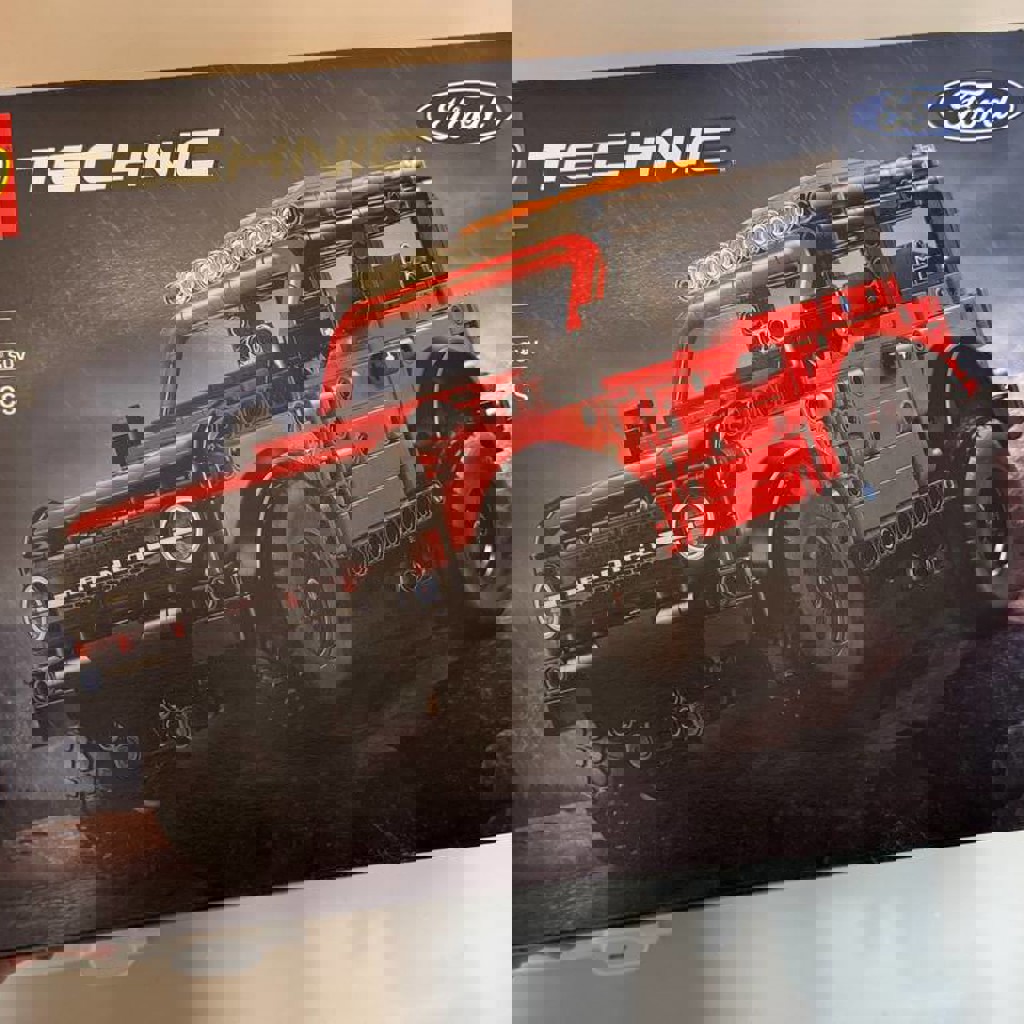 Lego Technic Ford Bronco
