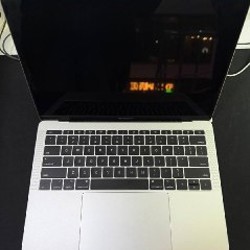 MacBook Pro 17 - фото 3