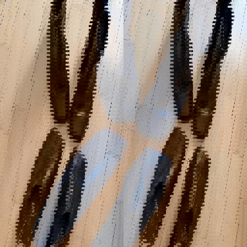 Кожаные ботинки