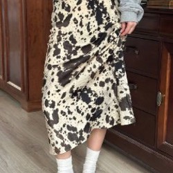 Черное платье с прозрачными рукавами - фото 2