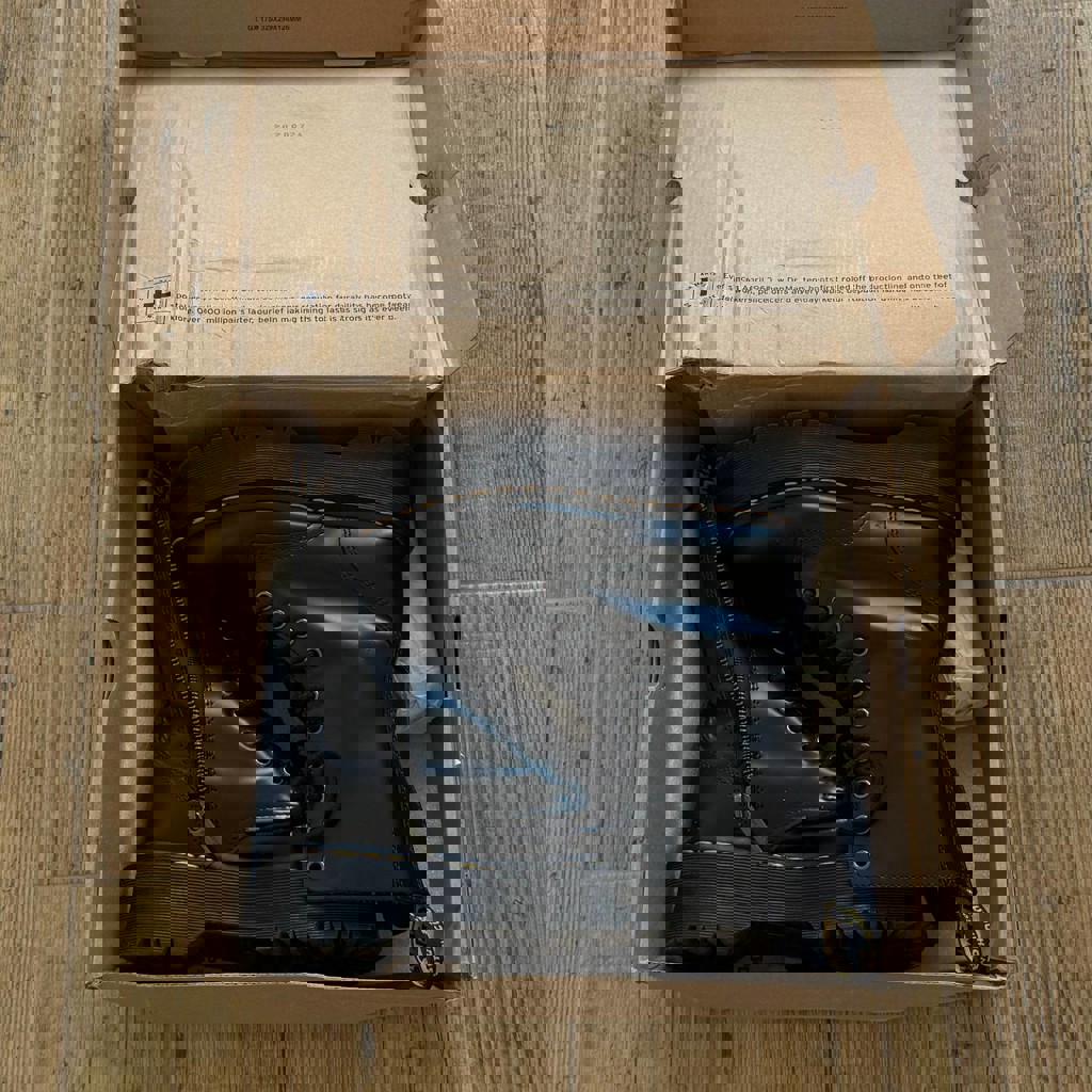 Dr. Martens Jadon Hi