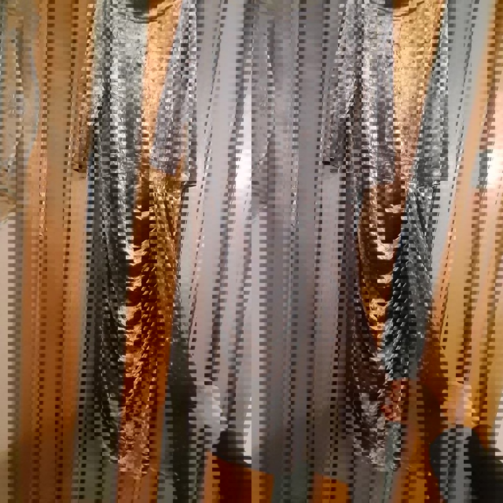 Платье велюровое