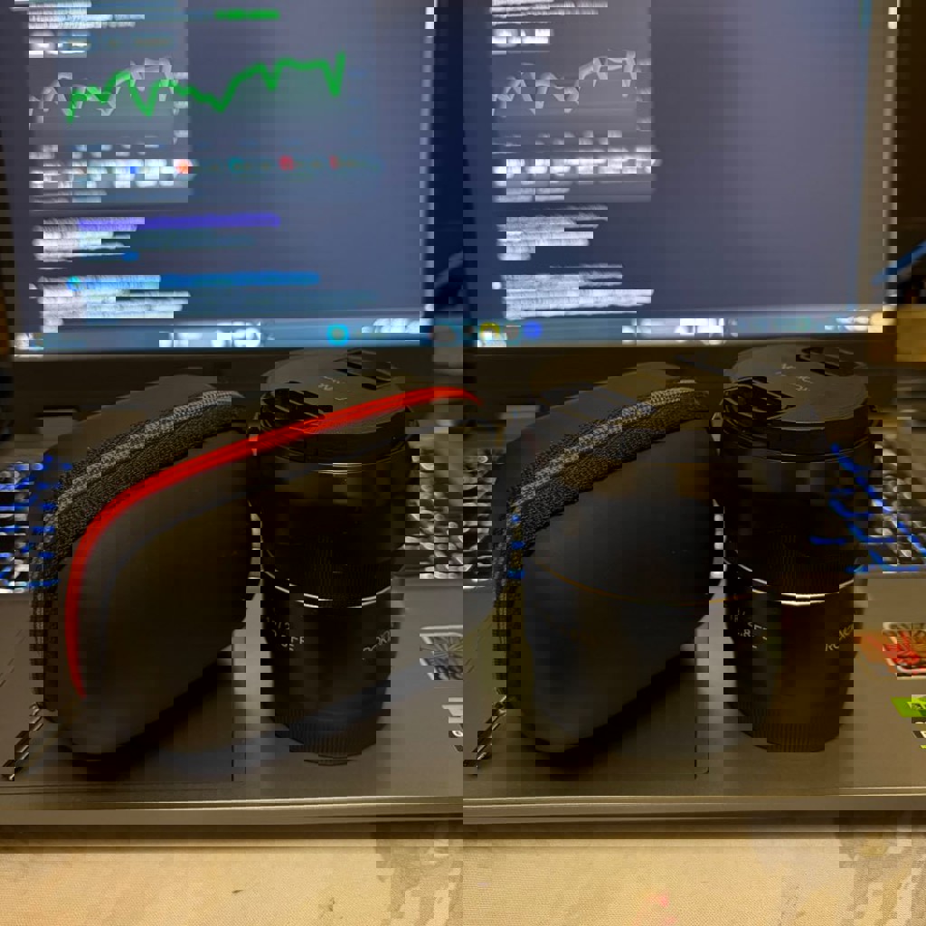 Линза Rokinon 18 mm 2.8