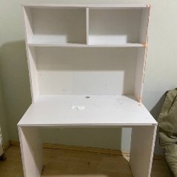 Рабочий стол ЛДСП с надстройкой - фото 1