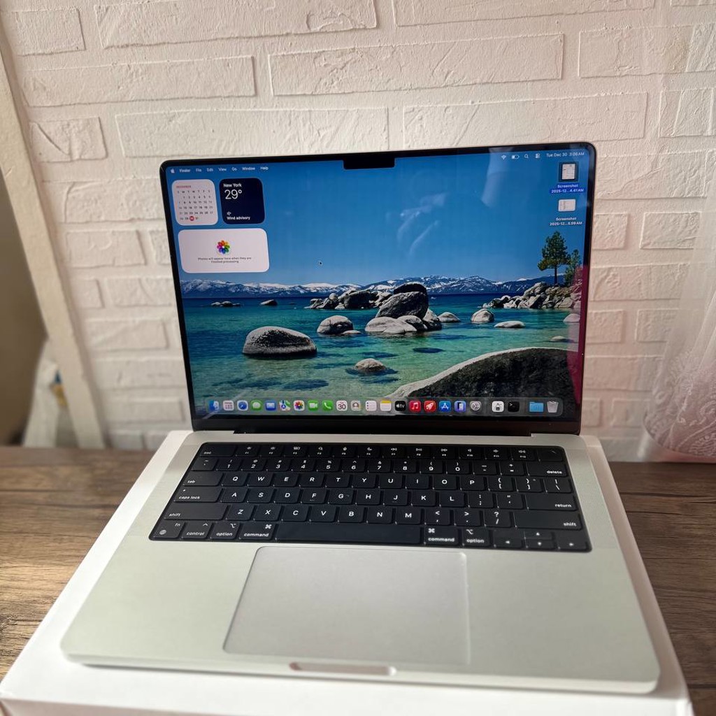 Macbook Pro 14 Inch 2024 (M3 Pro 18 / 512 GB)