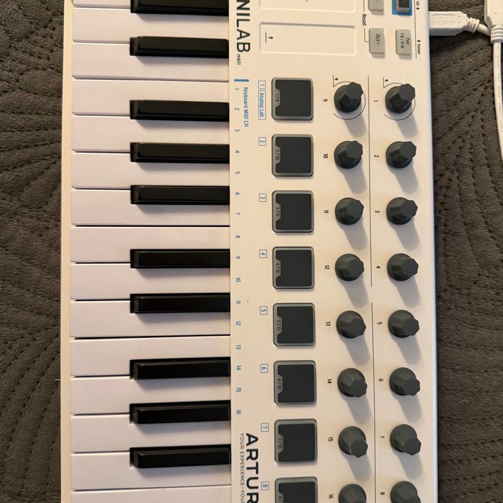 MIDI-клавиатура Arturia MiniLab mkII