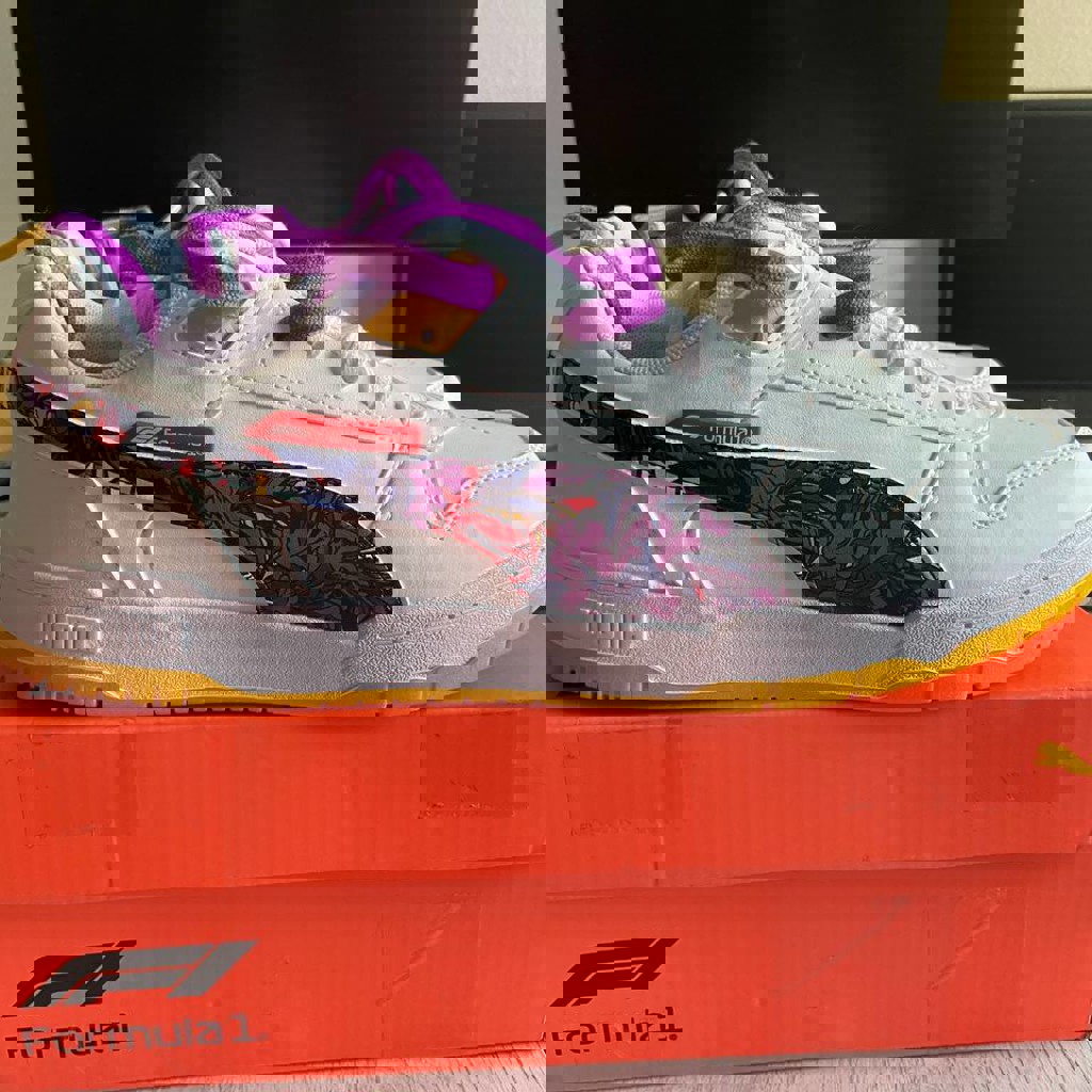 Кроссовки Puma (обе пары)