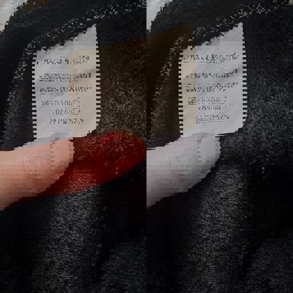 Плед чёрный