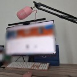 Микрофон БЕЗ СТОЙКИ Razer Seiren V3 Mini Quartz - фото 3