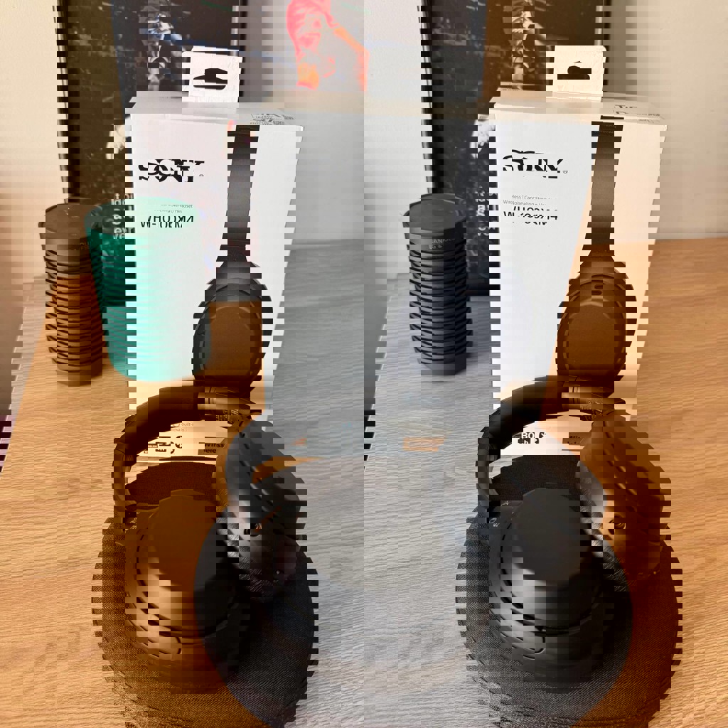 Наушники Sony WH-1000XM4