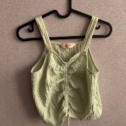 Кофточка на пуговицах укороченная - фото 4