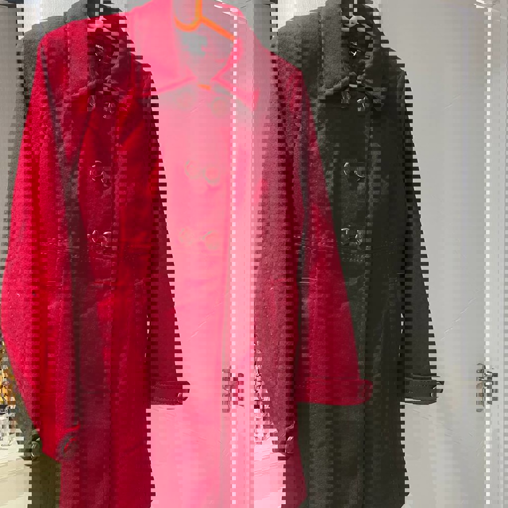 Красное пальто