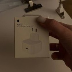 Блок адаптер USB-C 40W - фото 2