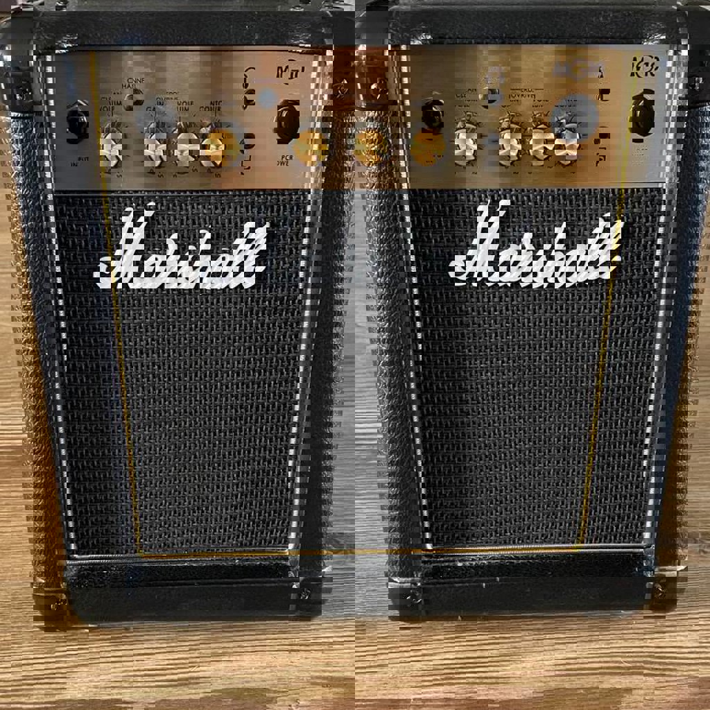 Гитарный комбик Marshall MG10
