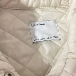Женская куртка Bershka - фото 2