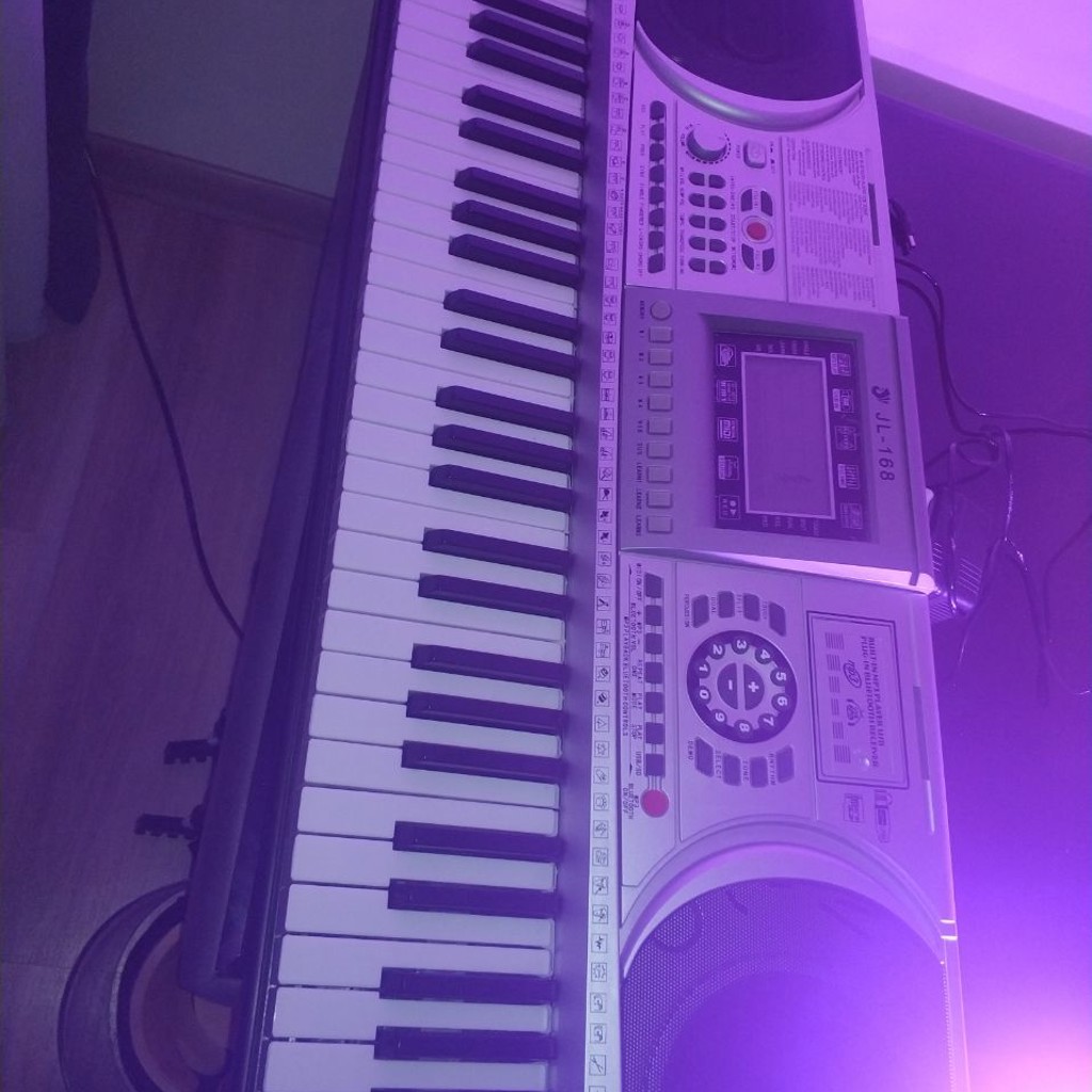 Синтезатор