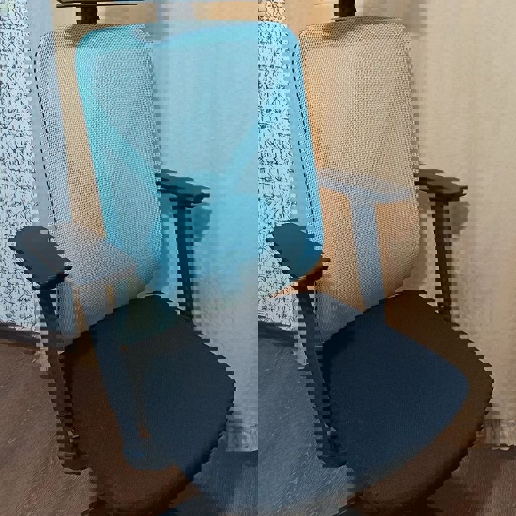 Компьютерное/офисное кресло