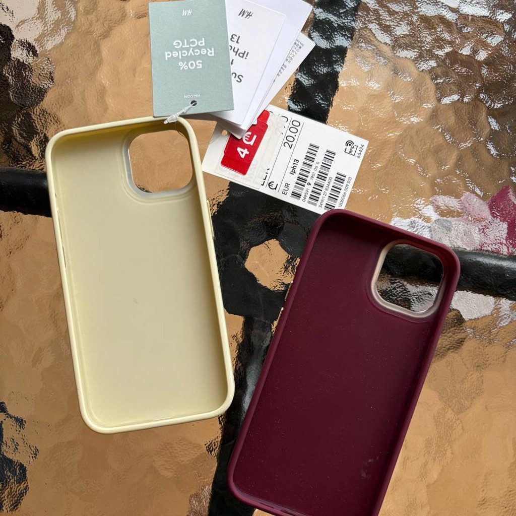 Чехол на iPhone 14