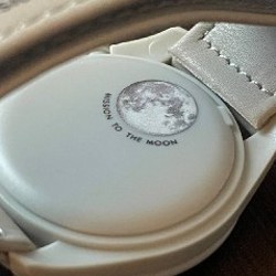 Omega x Swatch Moonswatch - фото 3