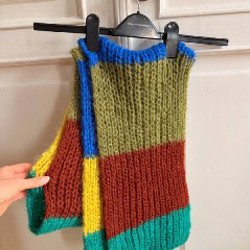 Шарф шерстяной ручной вязки - фото 3