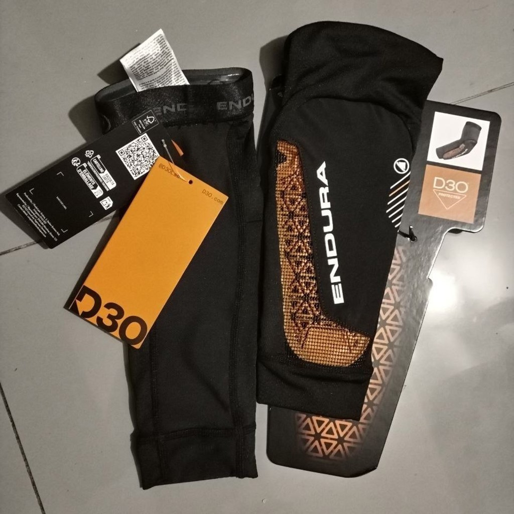 Защита локтей Endura MT500 Ghost D3O