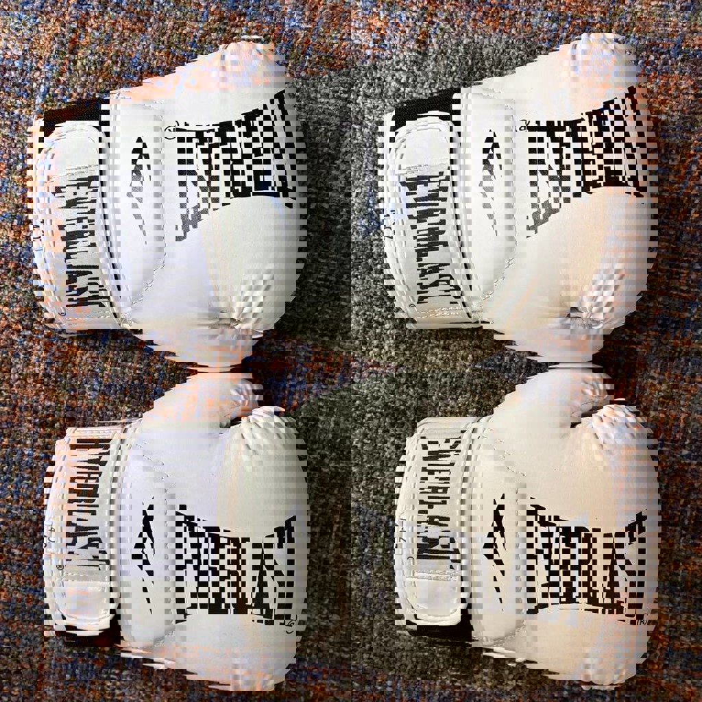 Подставка под гитару