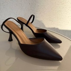 Туфли с острым носом на каблуке - фото 2