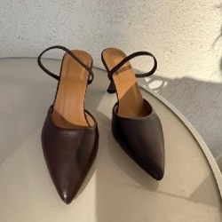 Туфли с острым носом на каблуке - фото 3