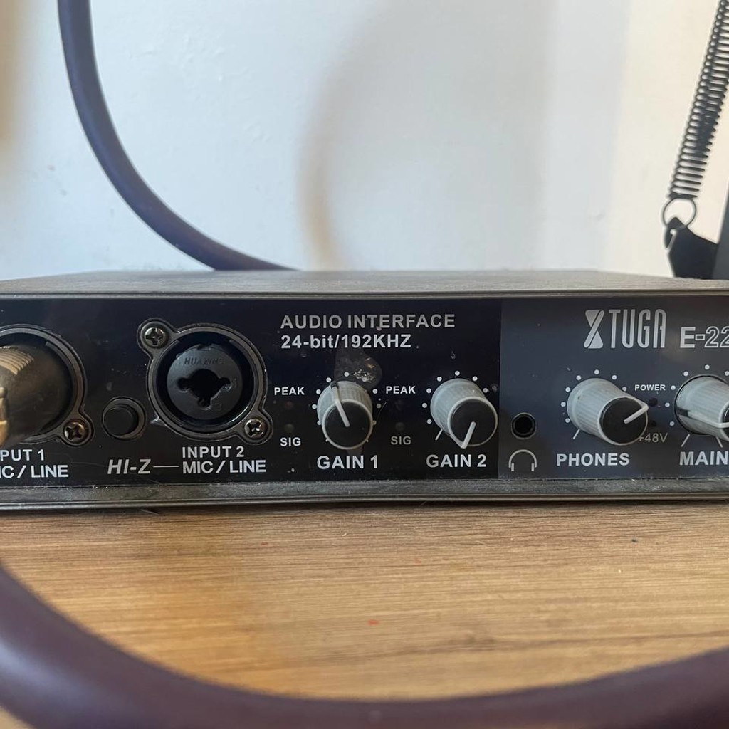 XLR кабель