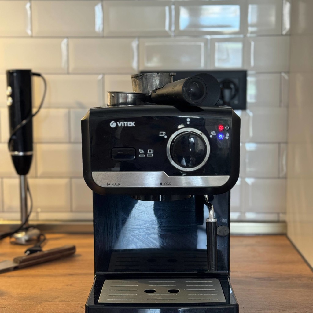 Кофемашина Vitek VT-1502