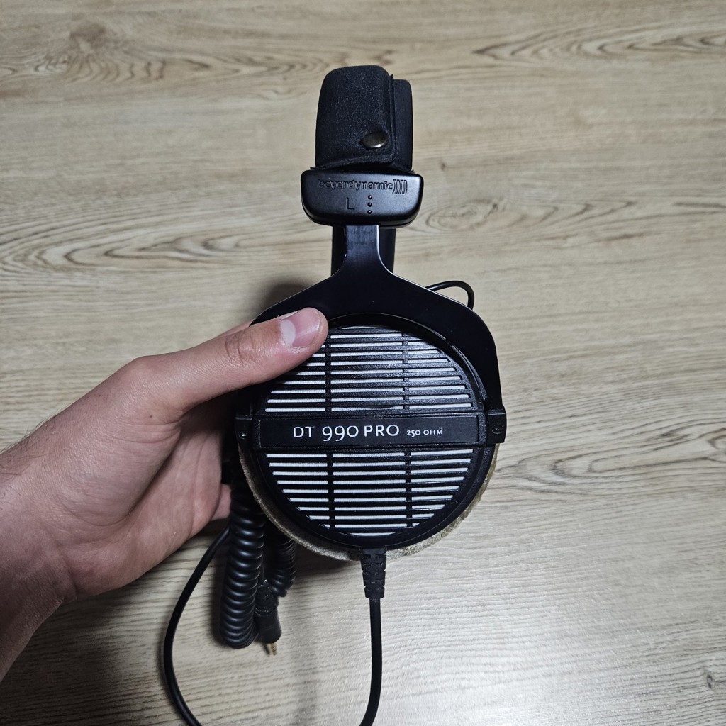 Beyerdynamic dt990 pro 250ohm