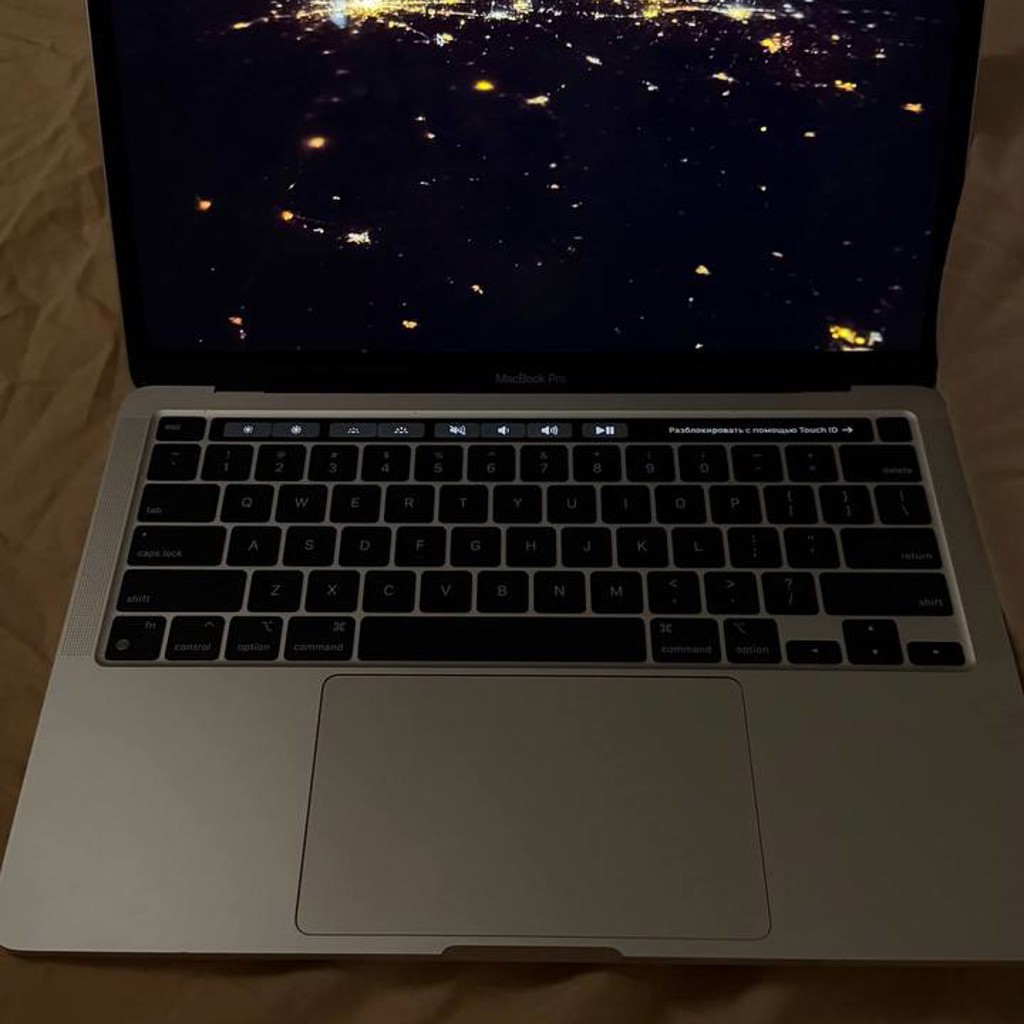 MacBook Pro M2