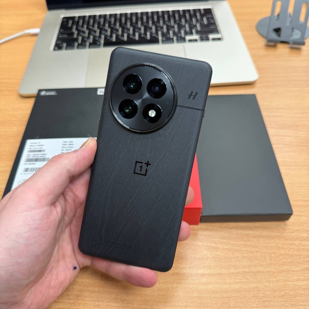 OnePlus 13