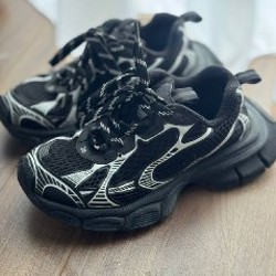 Кроссовки женские Balenciaga - фото 4