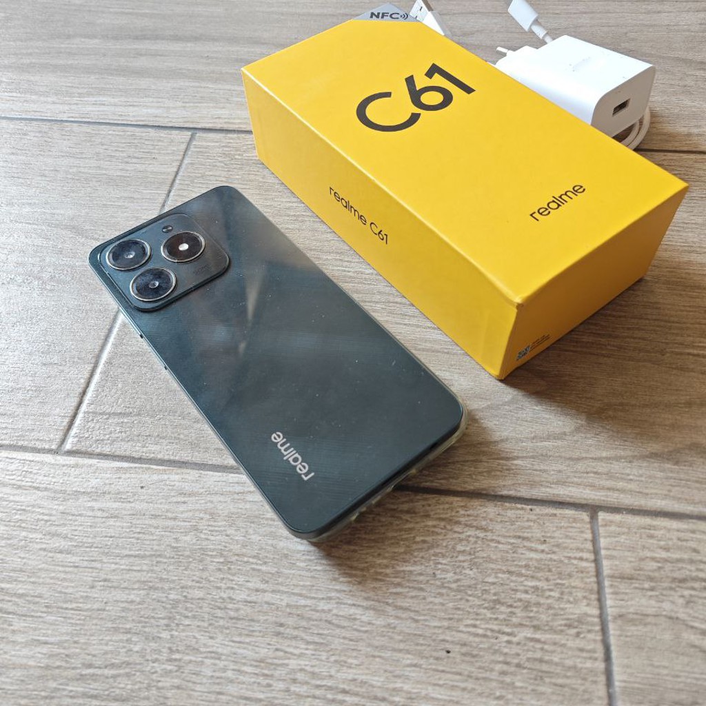 Телефон realme c61