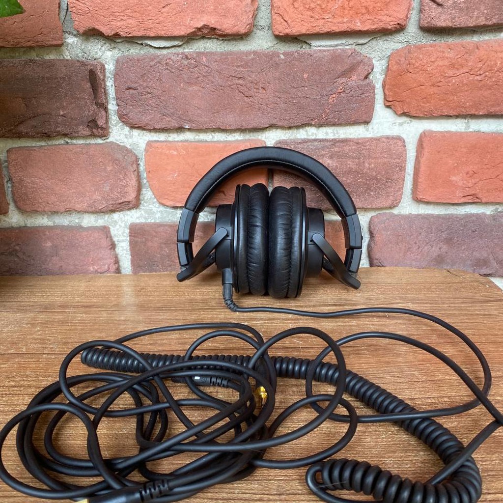 Наушники Audio-Technica ATH-M40X