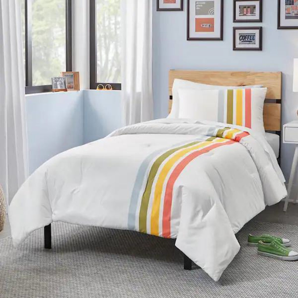 Одеяло StyleWell Multi-Color Retro Stripe