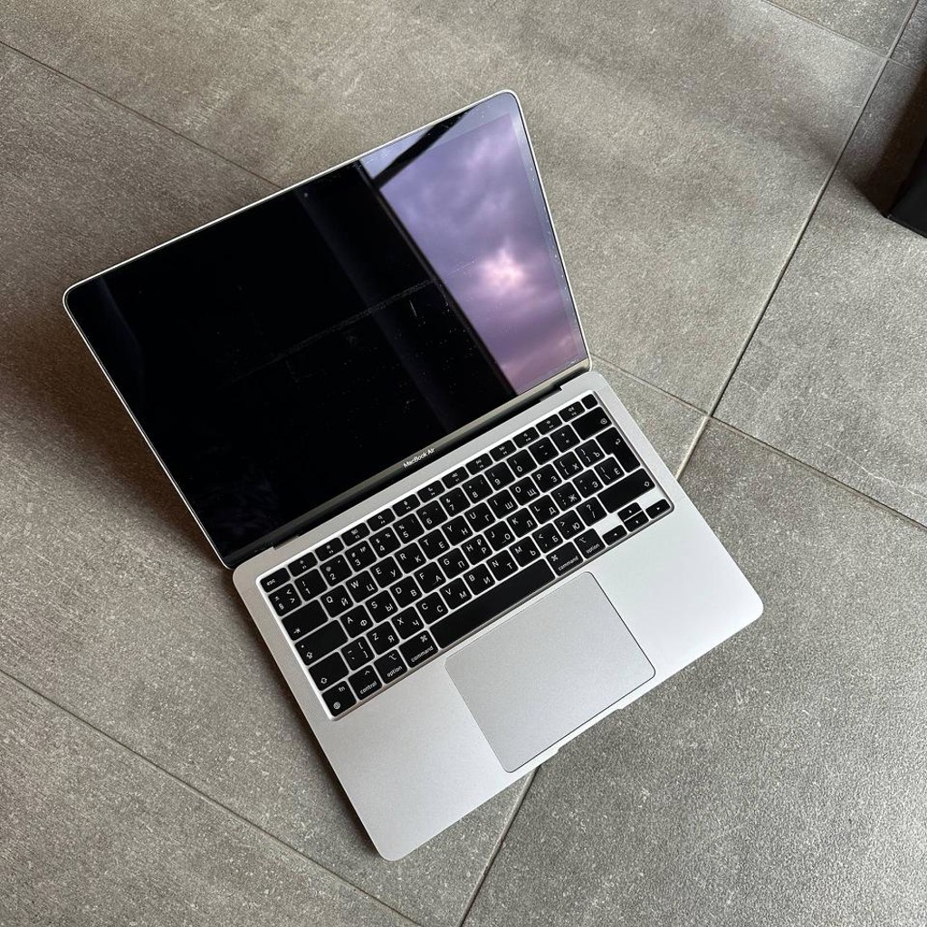 MacBook Air M1 13 дюймов