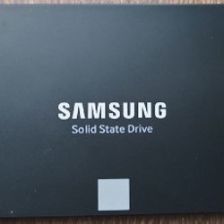 SSD Samsung 860 EVO - фото 1