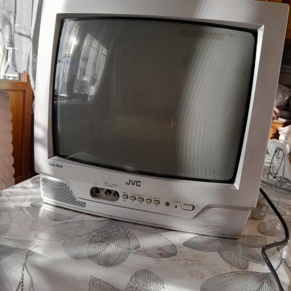 Телевизор JVC