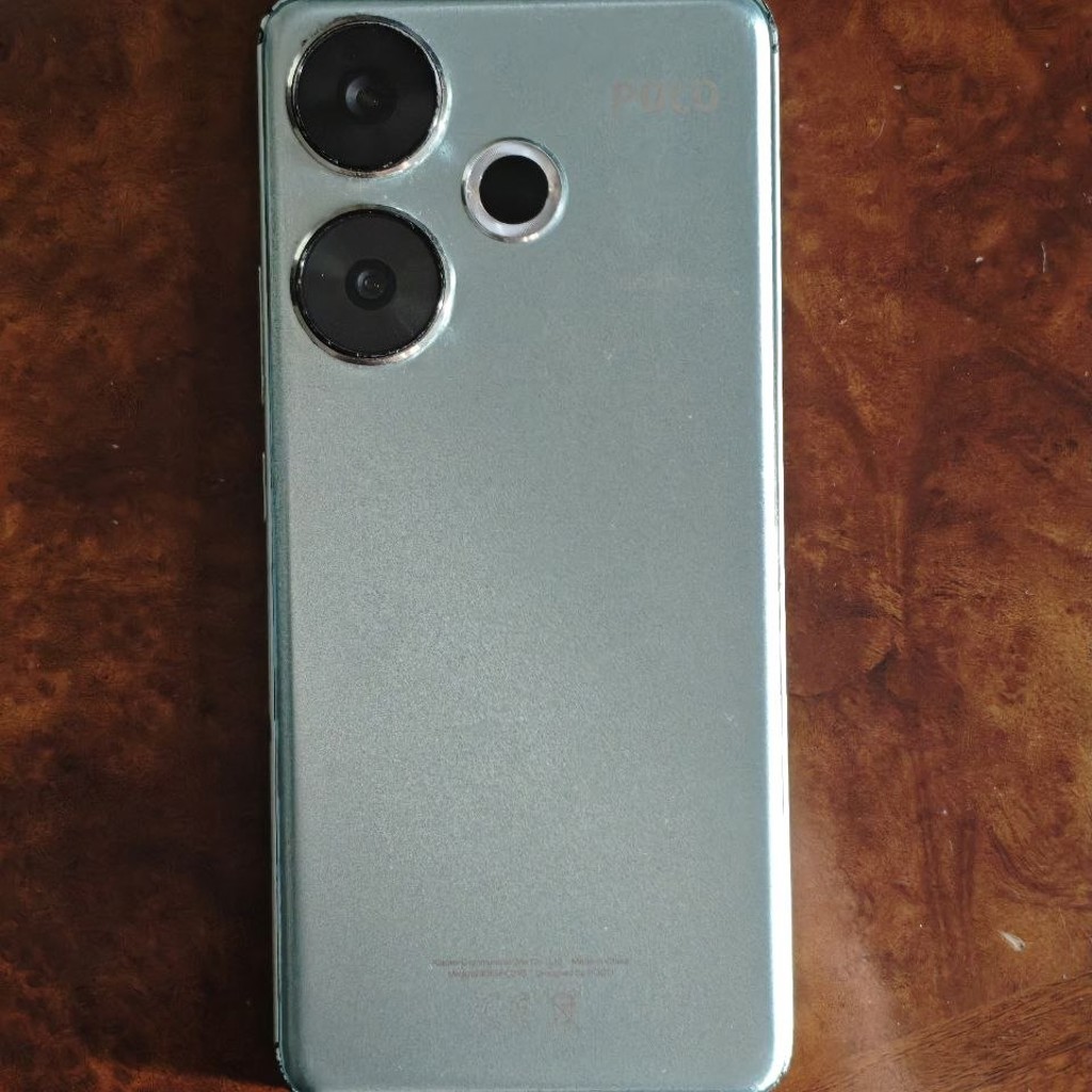 POCO F6