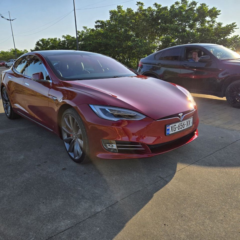 Tesla Model S P100D