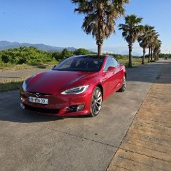 Tesla Model S P100D - фото 5
