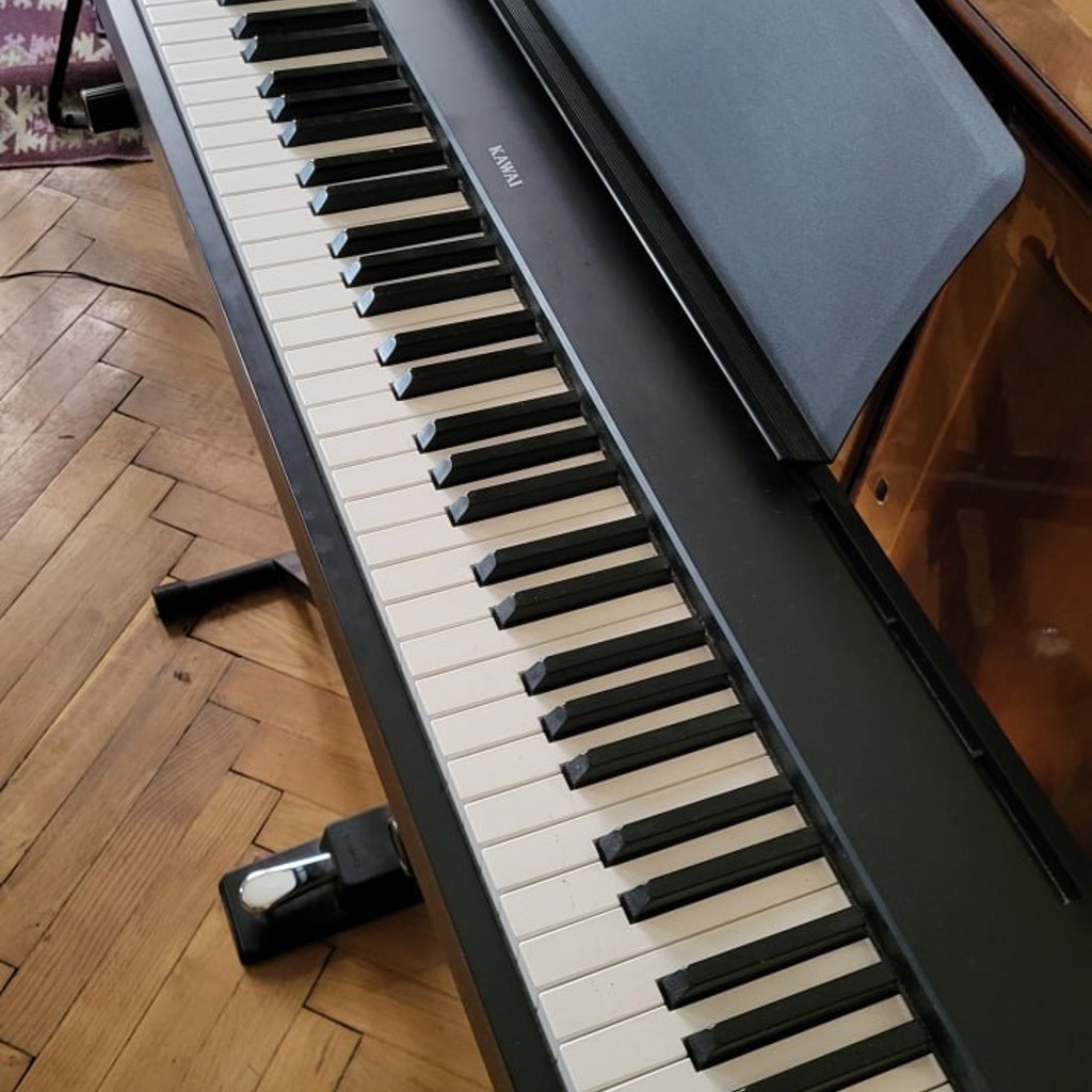 Цифровое пианино Kawai ES110