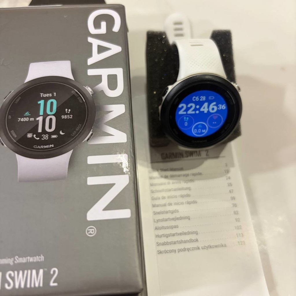 Спортивные часы Garmin Swim 2