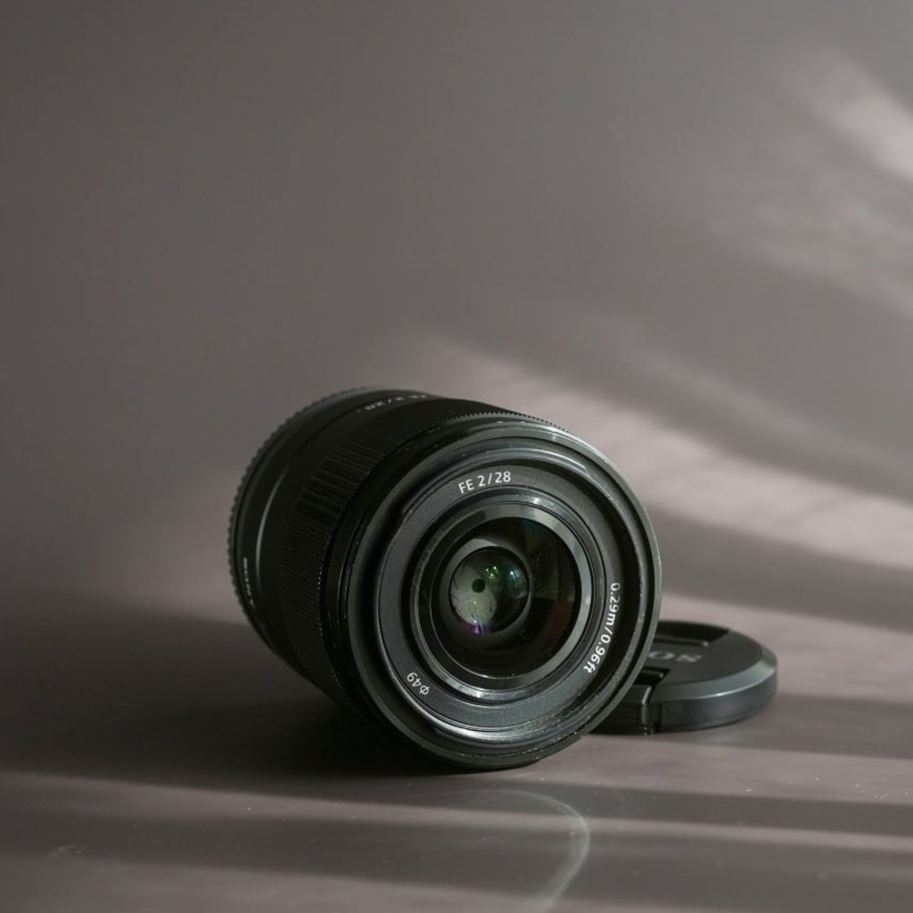 Объектив Sony FE 28mm f2