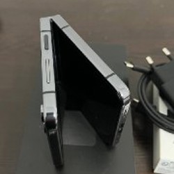Samsung Galaxy Z Flip5 - фото 4